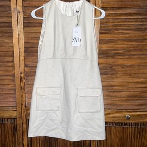 🌻NWT Zara mini dress!